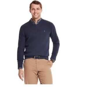 Chaps Men's V-Neck Sweater in Navy